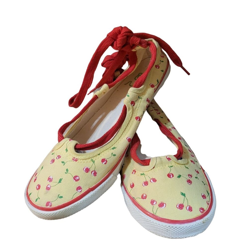 Vintage TwentySixRed Women's Size 6 Sugar Cherry Print Ankle Tie Slip-on Shoes - Picture 2 of 8